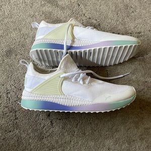 Brand new tennis shoes puma 9.5